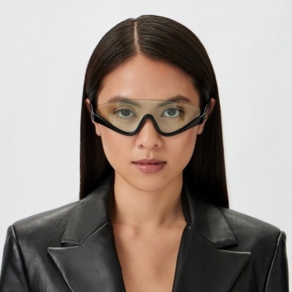 NEW GUCCI SHIELD SUNGLASSES GUCCI GG1650S 005 BLACK GREEN WOMEN EYEWEAR - Picture 1 of 12